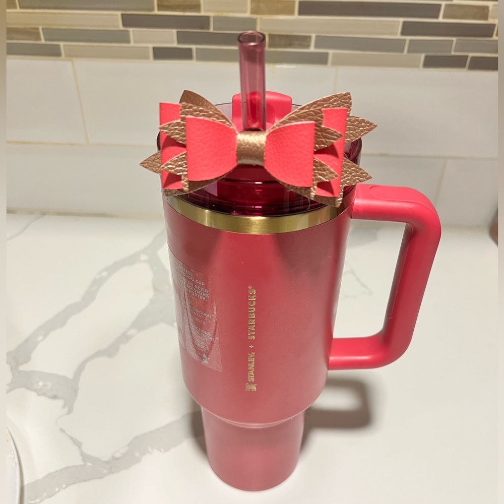 40oz Pink berry Starbucks X Stanley collab tumbler
